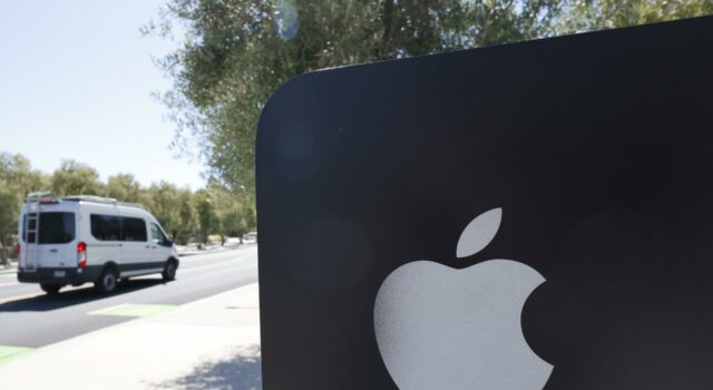 Apple invertirá 600.000 millones de dólares en EEUU para eludir aranceles Apple invertirá 600.000 millones de dólares en EEUU para eludir aranceles