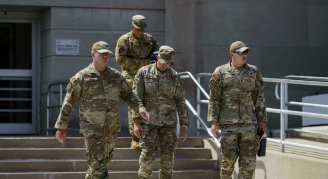 Autoridades coordinan el despliegue de la Guardia Nacional en Washington Autoridades coordinan el despliegue de la Guardia Nacional en Washington