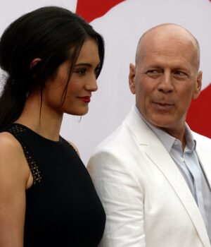 Bruce Willis se mantiene activo y con buena salud pese a su demencia Bruce Willis se mantiene activo y con buena salud pese a su demencia