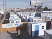 Casas pequeñas llegan para algunos de los residentes sin hogar de Birmingham Casas pequeñas llegan para algunos de los residentes sin hogar de Birmingham