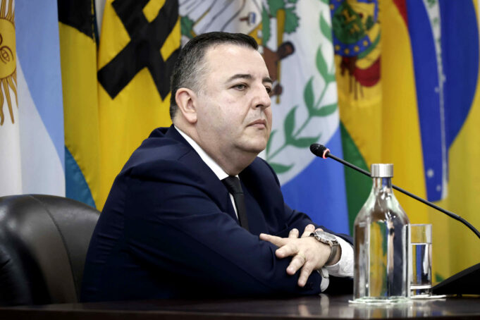 Denuncian que Paraguay violó la libertad de expresión de un periodista Denuncian que Paraguay violó la libertad de expresión de un periodista