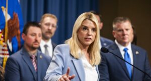 EE.UU. aumenta a 50 millones la recompensa por captura de Maduro EE.UU. aumenta a 50 millones la recompensa por captura de Maduro