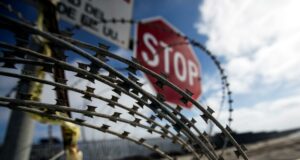 El Parque de la Amistad entre EE.UU. y México sigue cerrado El Parque de la Amistad entre EE.UU. y México sigue cerrado