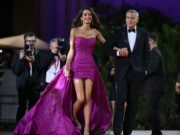 George Clooney asistió por fin a la alfombra roja de Venecia George Clooney asistió por fin a la alfombra roja de Venecia