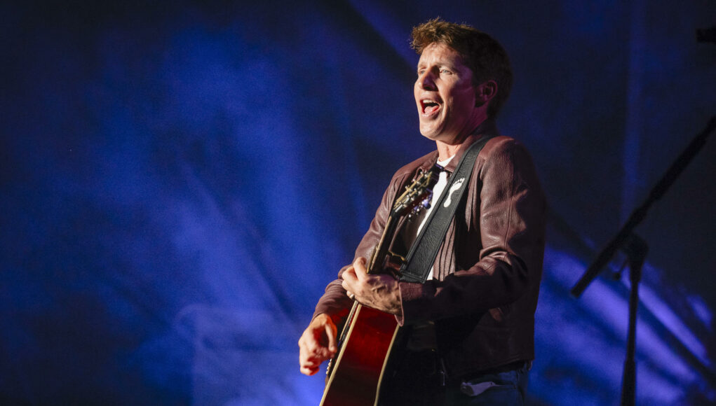 James Blunt deslumbra en Cap Roig con su energía y voz inconfundible James Blunt deslumbra en Cap Roig con su energía y voz inconfundible