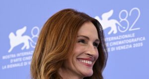 Julia Roberts debuta en la alfombra roja con el director Luca Guadagnino Julia Roberts debuta en la alfombra roja con el director Luca Guadagnino