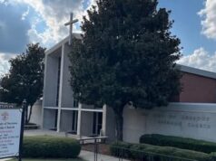 Mujer que acusó a sacerdote de Alabama de abuso sexual cuando era adolescente es arrestada Mujer que acusó a sacerdote de Alabama de abuso sexual cuando era adolescente es arrestada