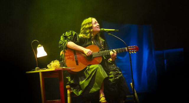 Natalia Lafourcade conquista el festival Cap Roig con dulzura y emoción Natalia Lafourcade conquista el festival Cap Roig con dulzura y emoción