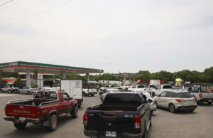 Protestas de jubilados agravan la falta de combustible en la frontera sur de México Protestas de jubilados agravan la falta de combustible en la frontera sur de México