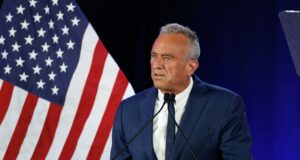 Secretario de Salud de EE.UU. cancela 500 millones para desarrollo de vacunas Secretario de Salud de EE.UU. cancela 500 millones para desarrollo de vacunas