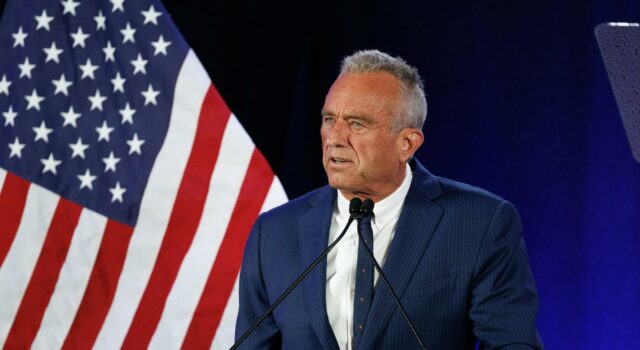 Secretario de Salud de EE.UU. cancela 500 millones para desarrollo de vacunas Secretario de Salud de EE.UU. cancela 500 millones para desarrollo de vacunas