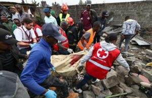 Seis muertos en accidente aéreo de ONG Amref cerca de Nairobi Seis muertos en accidente aéreo de ONG Amref cerca de Nairobi