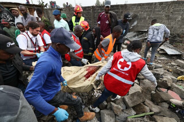 Seis muertos en accidente aéreo de ONG Amref cerca de Nairobi