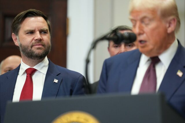 Trump indica que JD Vance es su "probable" sucesor republicano