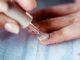 Sustancias químicas prohibidas en salones de uñas ponen en riesgo la salud Sustancias químicas prohibidas en salones de uñas ponen en riesgo la salud
