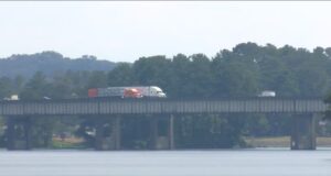 ALDOT prepara importantes reparaciones en el puente que podrían retrasar su viaje ALDOT prepara importantes reparaciones en el puente que podrían retrasar su viaje