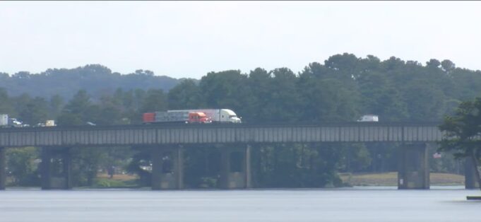 ALDOT prepara importantes reparaciones en el puente que podrían retrasar su viaje ALDOT prepara importantes reparaciones en el puente que podrían retrasar su viaje