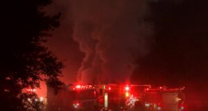 Carriles de la I-20 este y oeste cerrados en St. Clair tras accidente e incendio de vehículo Carriles de la I-20 este y oeste cerrados en St. Clair tras accidente e incendio de vehículo