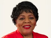 El congresista Sanford Bishop respalda a Barbara Drummond para la alcaldía de Mobile El congresista Sanford Bishop respalda a Barbara Drummond para la alcaldía de Mobile