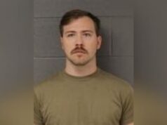 Empleado de la Escuela Intermedia Odenville arrestado por solicitar sexo con una estudiante Empleado de la Escuela Intermedia Odenville arrestado por solicitar sexo con una estudiante