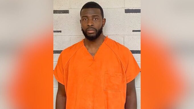 Exentrenador del Condado de Bibb sentenciado a prisión por relación inapropiada con una estudiante Exentrenador del Condado de Bibb sentenciado a prisión por relación inapropiada con una estudiante