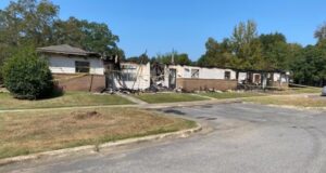 Familias desalojadas de sus hogares tras incendio en Aliceville Familias desalojadas de sus hogares tras incendio en Aliceville