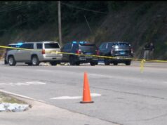 Hombre muere tras apuntar con pistola a la policía en Homewood, según investigadores Hombre muere tras apuntar con pistola a la policía en Homewood, según investigadores