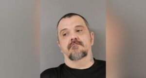 Jurado condena a hombre de Trafford por torturar a niña bajo su cuidado Jurado condena a hombre de Trafford por torturar a niño bajo su cuidado