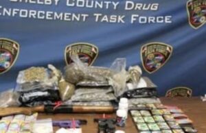 Más de 1,000 gramos de drogas incautados en una residencia en Montevallo, 3 arrestados Más de 1,000 gramos de drogas incautados en una residencia en Montevallo, 3 arrestados