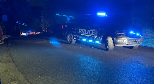 Policía de Hoover investiga doble tiroteo y busca sospechoso Policía de Hoover investiga doble tiroteo y busca sospechoso