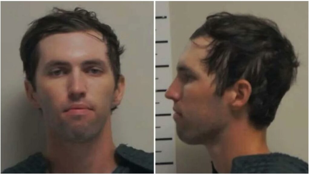 Asesino de Charlie Kirk, un hombre de 22 años, se entrega Asesino de Charlie Kirk, un hombre de 22 años, se entrega