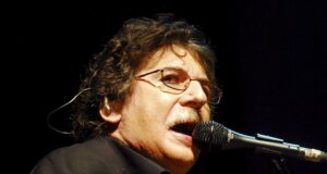 Charly García anuncia disco conjunto con Sting para el próximo octubre Charly García anuncia disco conjunto con Sting para el próximo octubre