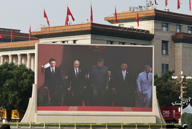 China celebra 80 años del fin de la Segunda Guerra Mundial con desfile