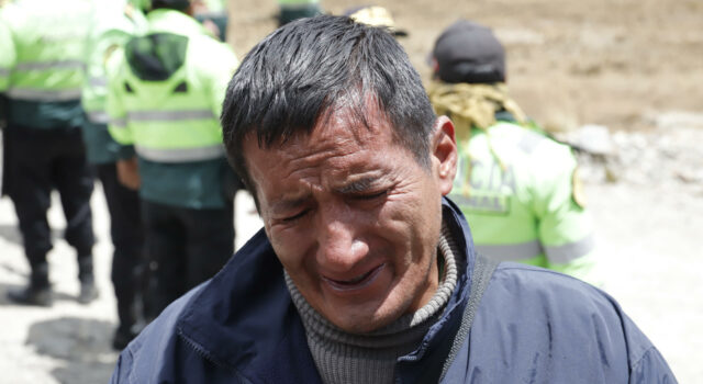 Desalojan a últimas familias que resisten la expansión de gran mina en Perú Desalojan a últimas familias que resisten la expansión de gran mina en Perú