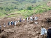 Deslizamiento de tierra en Sudán arrasa aldea, dejando al menos mil muertos Deslizamiento de tierra en Sudán arrasa aldea, dejando al menos mil muertos