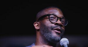 Drummond lidera la votación y gana impulso para la segunda vuelta Drummond lidera la votación y gana impulso para la segunda vuelta