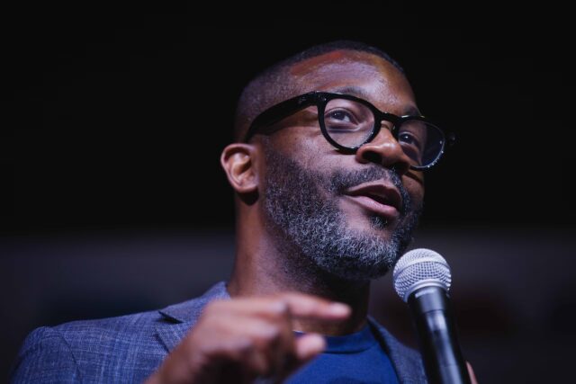 Drummond lidera la votación y gana impulso para la segunda vuelta