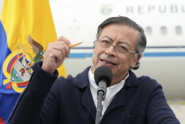 EE.UU. revoca visa a Petro por incitar desobediencia militar contra órdenes de Trump
