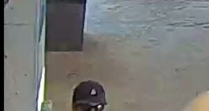 El FBI busca a quien disparó a Kirk y pide ayuda El FBI busca a quien disparó a Kirk y pide ayuda