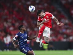 El Santa Clara y el Benfica empatan con un gol en el descuento El Santa Clara y el Benfica empatan con un gol en el descuento