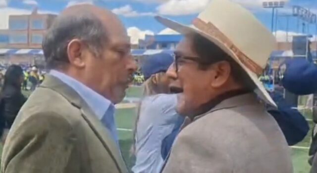 Ex primer ministro de Perú agrede y escupe a periodista tras confrontación Ex primer ministro de Perú agrede y escupe a periodista tras confrontación