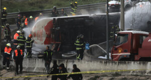 Explosión de camión de gas en Ciudad de México deja tres muertos y setenta heridos Explosión de camión de gas en Ciudad de México deja tres muertos y setenta heridos