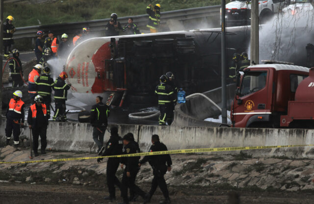 Explosión de camión de gas en Ciudad de México deja tres muertos y setenta heridos