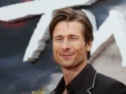 Glen Powell y Sarah McLachlan, los primeros invitados de Jimmy Kimmel tras la suspensión Glen Powell y Sarah McLachlan, los primeros invitados de Jimmy Kimmel tras la suspensión