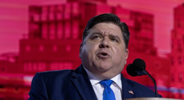 Gobernador demócrata de Illinois rechaza militarización de Chicago ordenada por Trump Gobernador demócrata de Illinois rechaza militarización de Chicago ordenada por Trump