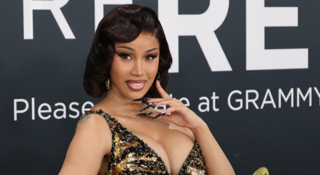 Juez de EE.UU. absuelve a Cardi B de demanda por agresión Juez de EE.UU. absuelve a Cardi B de demanda por agresión