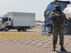 La policía de Bolivia incauta casi media tonelada de cocaína en operativo antidrogas La policía de Bolivia incauta casi media tonelada de cocaína en operativo antidrogas
