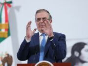 México anuncia consultas para revisar tratado comercial con EE.UU. y Canadá México anuncia consultas para revisar tratado comercial con EE.UU. y Canadá