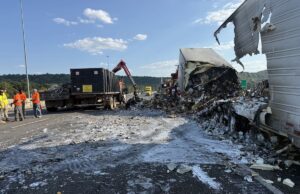 Múltiples carriles de la I-65 cerrados tras incendio de vehículo en el condado de Shelby Múltiples carriles de la I-65 cerrados tras incendio de vehículo en el condado de Shelby