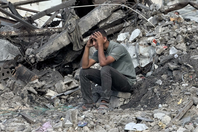 Ola de ataques israelíes en Gaza eleva a 104 muertos, incluyendo 66 mujeres y niños Ola de ataques israelíes en Gaza eleva a 104 muertos, incluyendo 66 mujeres y niños